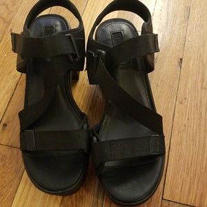 Forever 21 platform sandals